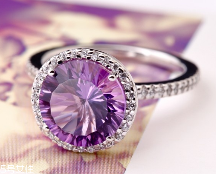 紫水晶會越戴越亮嗎？今年好運就靠它了