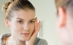 素顏霜美白原理是什么？添加色料二氧化鈦