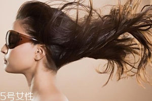 護(hù)發(fā)素常用成分是什么？護(hù)發(fā)素并不能修護(hù)頭發(fā)