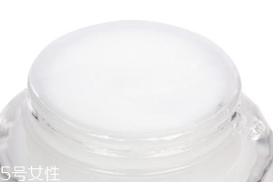 面霜抹后肌膚變暗是什么原因？油脂被氧化