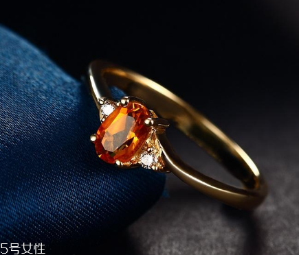 黃水晶可以碰水嗎？你不知道的水晶小知識