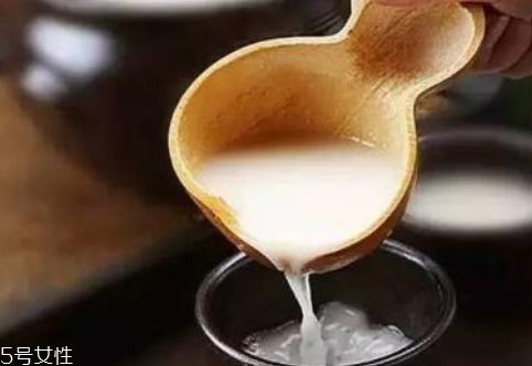 米酒能放多長時間 常溫保存30天 米酒能放多長時間 常溫保存30天