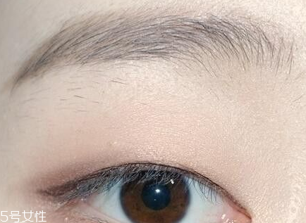 學(xué)生素顏妝怎么畫？小心機(jī)get