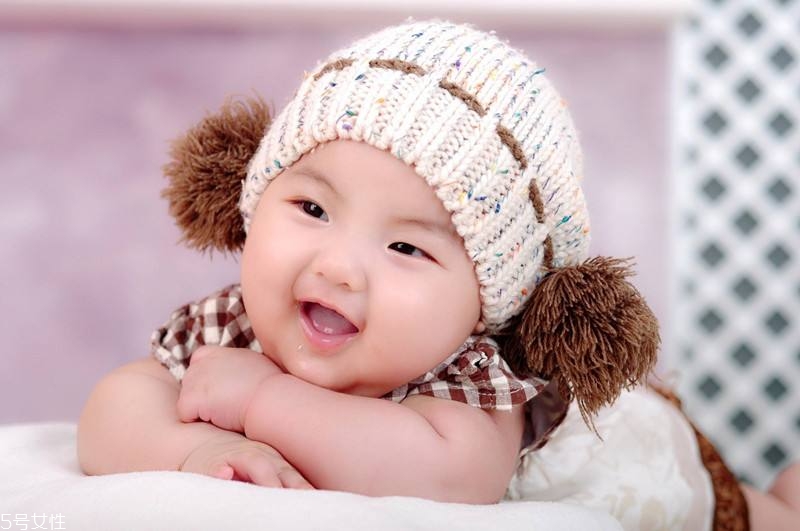 怎樣防止嬰幼兒弱視問題？三種方法合理預(yù)防