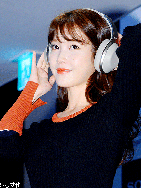 眼影需要卸妝嗎？閃亮海灘眼妝教程