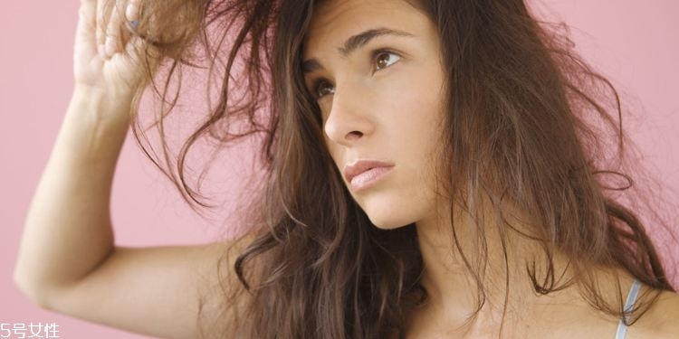 女人為什么經(jīng)常掉頭發(fā)？從根本找原因
