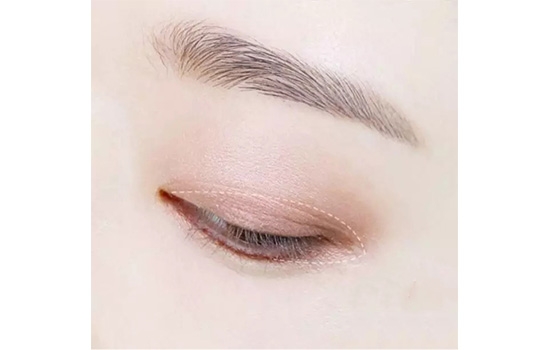 豆沙色眼妝怎么畫？超受歡迎的空氣眼妝畫法