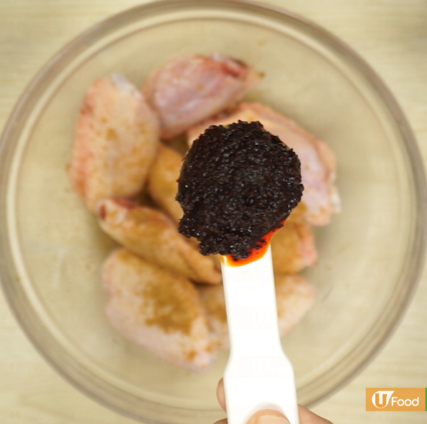 雞翅的做法大全家常 3款簡(jiǎn)易雞翼食譜 雞翅的做法大全家常 3款簡(jiǎn)易雞翼食譜