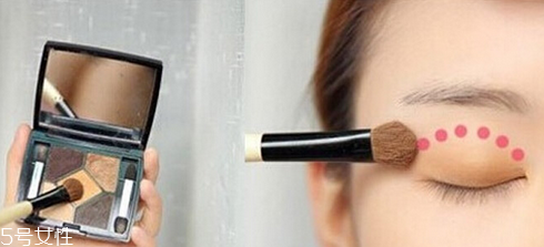 淑女妝怎么畫(huà)清新自然？教你化一個(gè)撩倒男神的妝