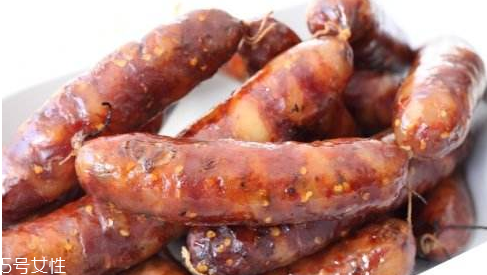 沒有冰箱臘腸怎么保存？懸掛陰涼通風(fēng)處