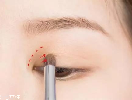 網(wǎng)紅的妝都是怎么化的？論女生眼妝的重要性