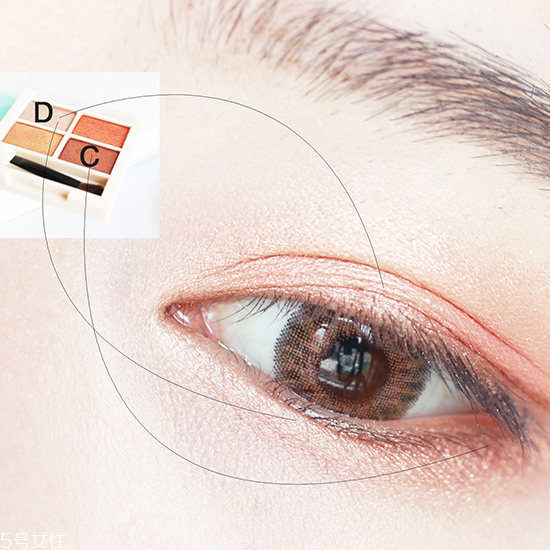 名創(chuàng)優(yōu)品眼影好用嗎？韓系貓眼妝的畫法