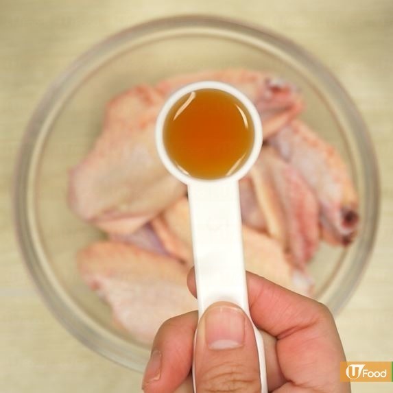 雞翅的做法大全家常 3款簡(jiǎn)易雞翼食譜 雞翅的做法大全家常 3款簡(jiǎn)易雞翼食譜