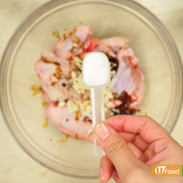 雞翅的做法大全家常 3款簡(jiǎn)易雞翼食譜 雞翅的做法大全家常 3款簡(jiǎn)易雞翼食譜