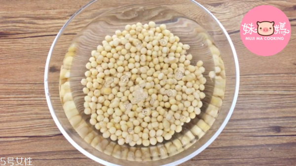 豆腐花怎么做更滑更嫩 香滑豆腐花的做法 豆腐花怎么做更滑更嫩 香滑豆腐花的做法