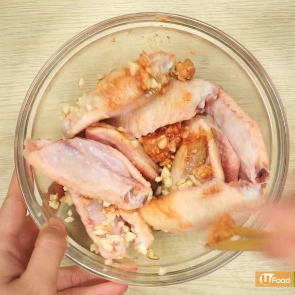 雞翅的做法大全家常 3款簡(jiǎn)易雞翼食譜 雞翅的做法大全家常 3款簡(jiǎn)易雞翼食譜