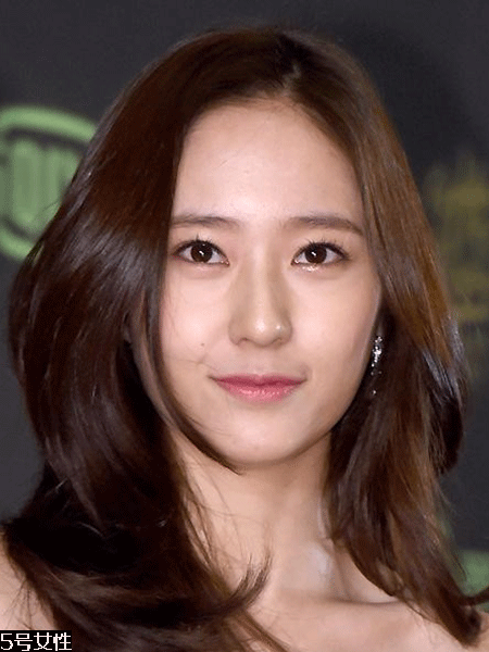 眼影需要卸妝嗎？閃亮海灘眼妝教程