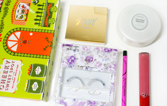 2018秋冬酒紅色眼妝怎么畫？神秘又有女人味的妝容