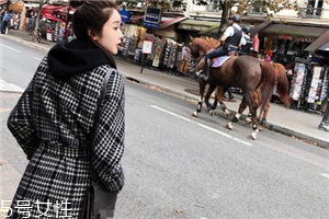 大衣買大了可以改小嗎？大衣買大了這樣解決