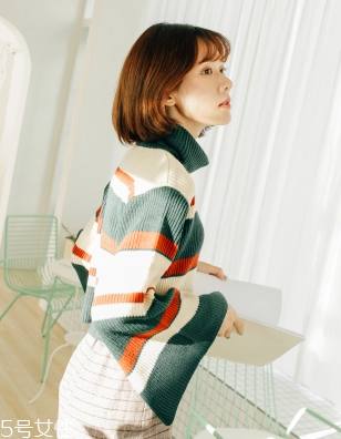 冬天內(nèi)搭怎么穿？一件毛衣搞定冬天內(nèi)搭難題