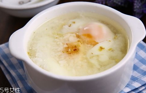 酒釀是酸性還是堿性 糯米發(fā)酵的偏酸性食品 酒釀是酸性還是堿性 糯米發(fā)酵的偏酸性食品