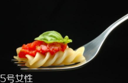 鋅對肌膚有哪些作用？鋅有助于防曬和抗衰老