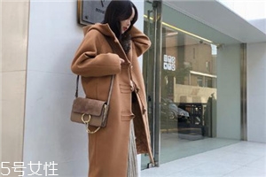 大衣上的霉點(diǎn)怎么去除？這樣做霉點(diǎn)輕松去除