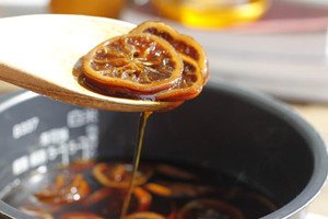 冰糖燉檸檬的功效有哪些？冰糖燉檸檬好處多多