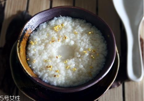 酒釀長黑毛還能吃嗎 長黑毛的原因解析 酒釀長黑毛還能吃嗎 長黑毛的原因解析