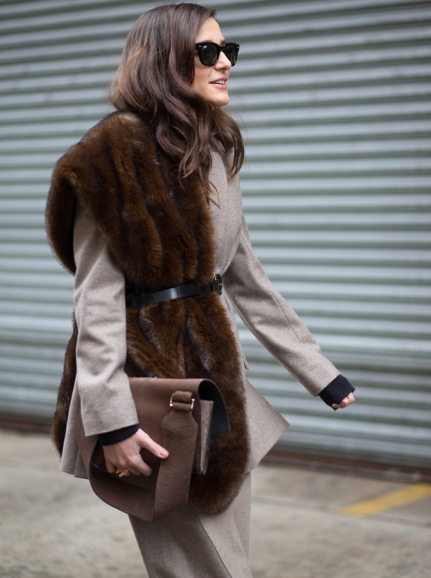 皮草披肩怎么搭配？分分鐘撩倒男神