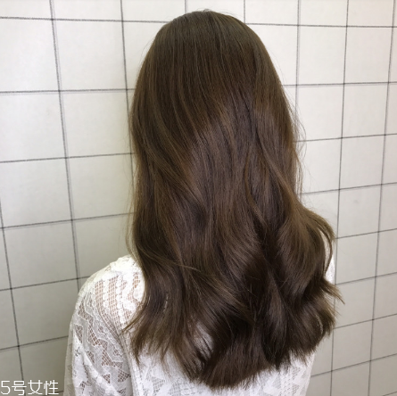 2018秋冬發(fā)色染什么好看？冬季首選發(fā)色