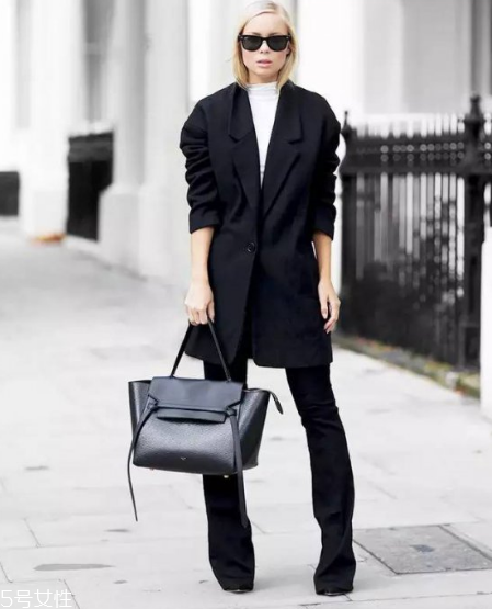 celine鯰魚(yú)包專柜價(jià)格 跟著超模買準(zhǔn)沒(méi)錯(cuò)