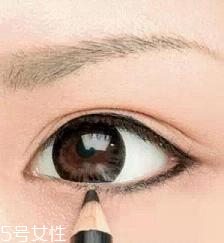 眼線液筆不出水怎么辦？畫眼線的常見誤區(qū)