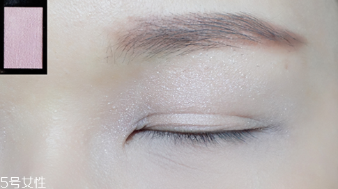 個(gè)性壞女孩妝容教程 學(xué)會(huì)快速化妝 個(gè)性壞女孩妝容教程 學(xué)會(huì)快速化妝