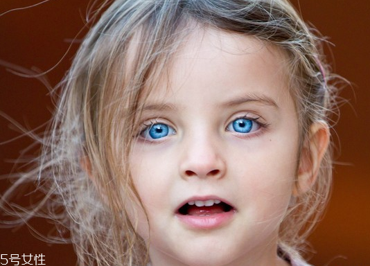 開眼角會(huì)影響視力嗎？開眼角會(huì)有危害