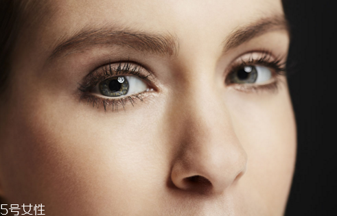 開外眼角和開內(nèi)眼角哪個(gè)好？開眼角有可能會(huì)回縮