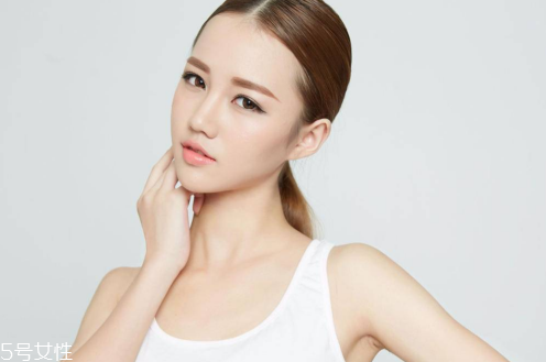 開眼角后化妝的危害 開眼角后的護理方法