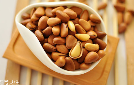 吃松子嘴苦是什么原因？注意這三種原因