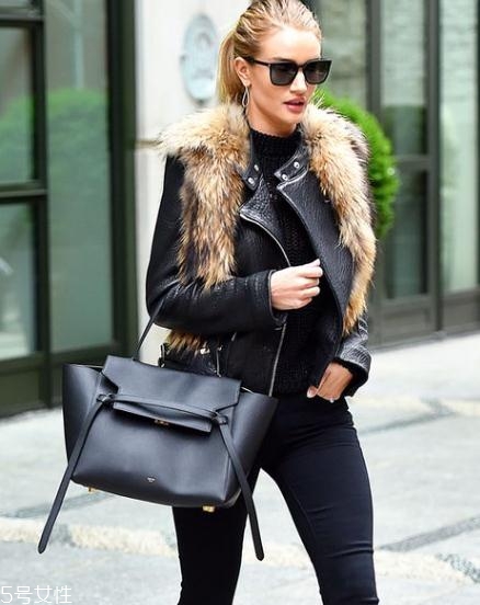 celine鯰魚包怎么打開？個大量輕難怪超模都愛它