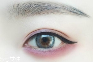 內眼線一定要畫嗎？畫好睫毛根部