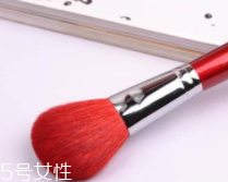 散粉刷怎么挑選？三種材質(zhì)各有優(yōu)點