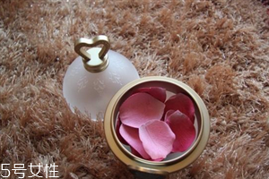 花瓣腮紅怎么做的？貌美又好用