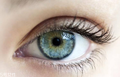 經(jīng)期能做雙眼皮嗎？割雙眼皮失敗方法