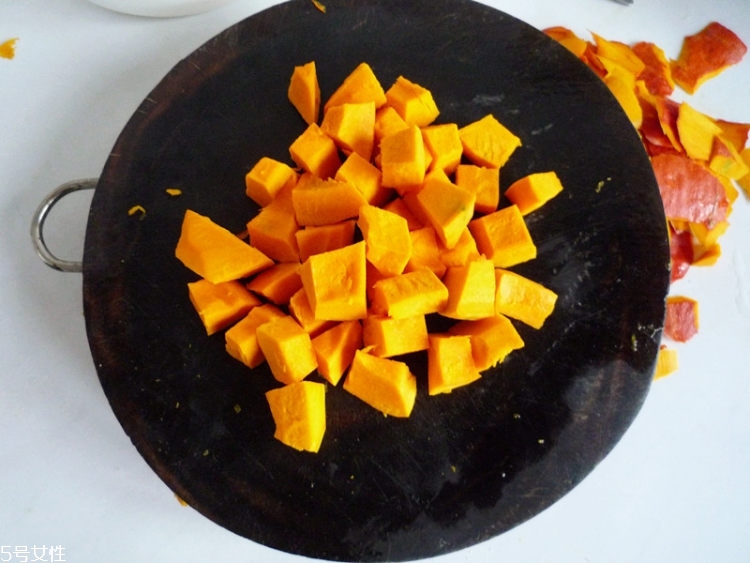 南瓜凍了還能吃嗎 可以吃 南瓜凍了還能吃嗎 可以吃