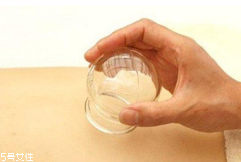 拔罐后當(dāng)月月經(jīng)量很少是怎么回事 注意這三種原因 拔罐后當(dāng)月月經(jīng)量很少是怎么回事 注意這三種原因