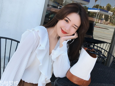 割雙眼皮后如何快速消腫？割雙眼皮正確護(hù)理比手術(shù)季節(jié)更重要