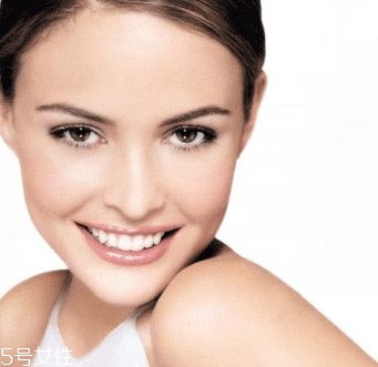 割雙眼皮的術前準備有哪些？割雙眼皮的常見做法