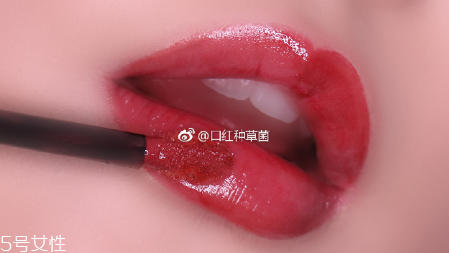 ysl圣羅蘭銀管唇釉好用嗎？蜜糖一樣水潤(rùn)柔滑