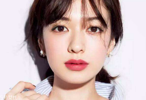 唇釉是什么東西？俗稱液體口紅