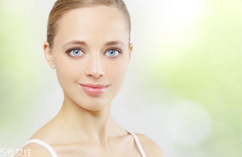 孕睫術(shù)多久后做美瞳線？孕睫術(shù)眼睛腫緩解小妙招